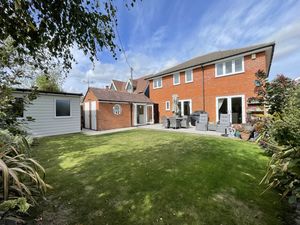 Clacton Road- click for photo gallery
